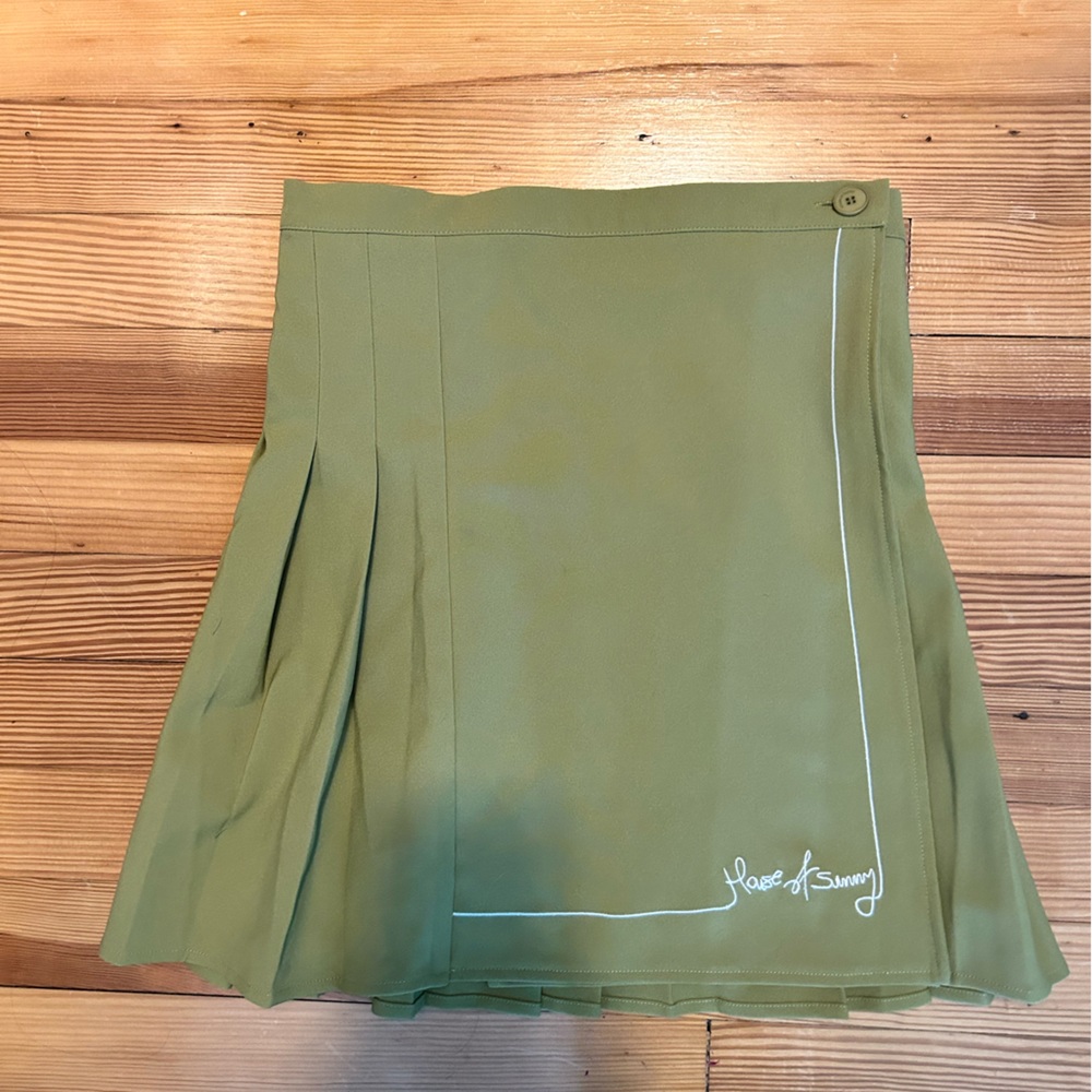 House of Sun green tennis skirt